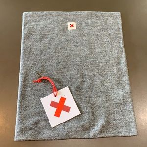 Best Made Co. Merino Wool Gaiter, Buff. NEW in original packaging. Scarf